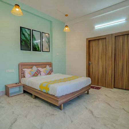 Oyo 79233 Hotel Hive Stays Kochi Екстериор снимка