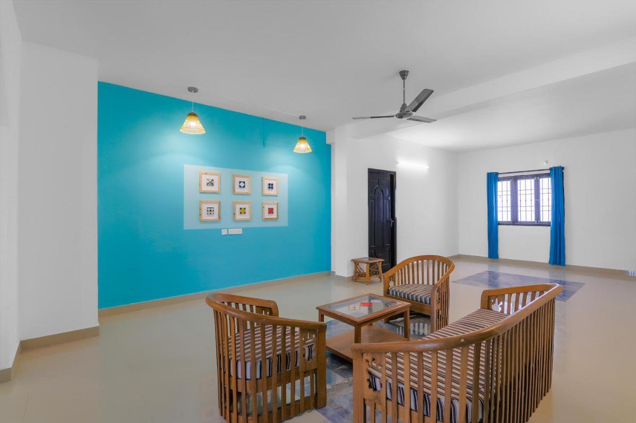 Oyo 79233 Hotel Hive Stays Kochi Екстериор снимка